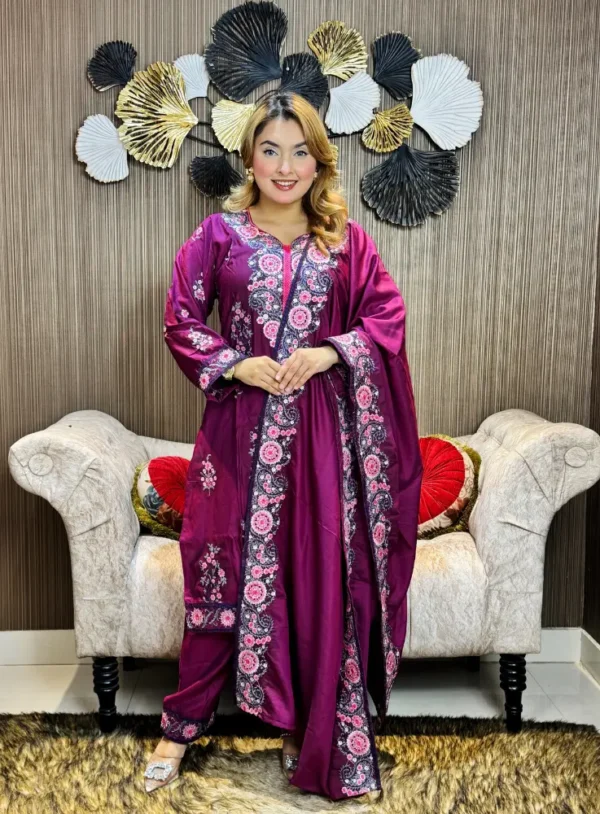 premium embroidery three piece 2 - Image 3